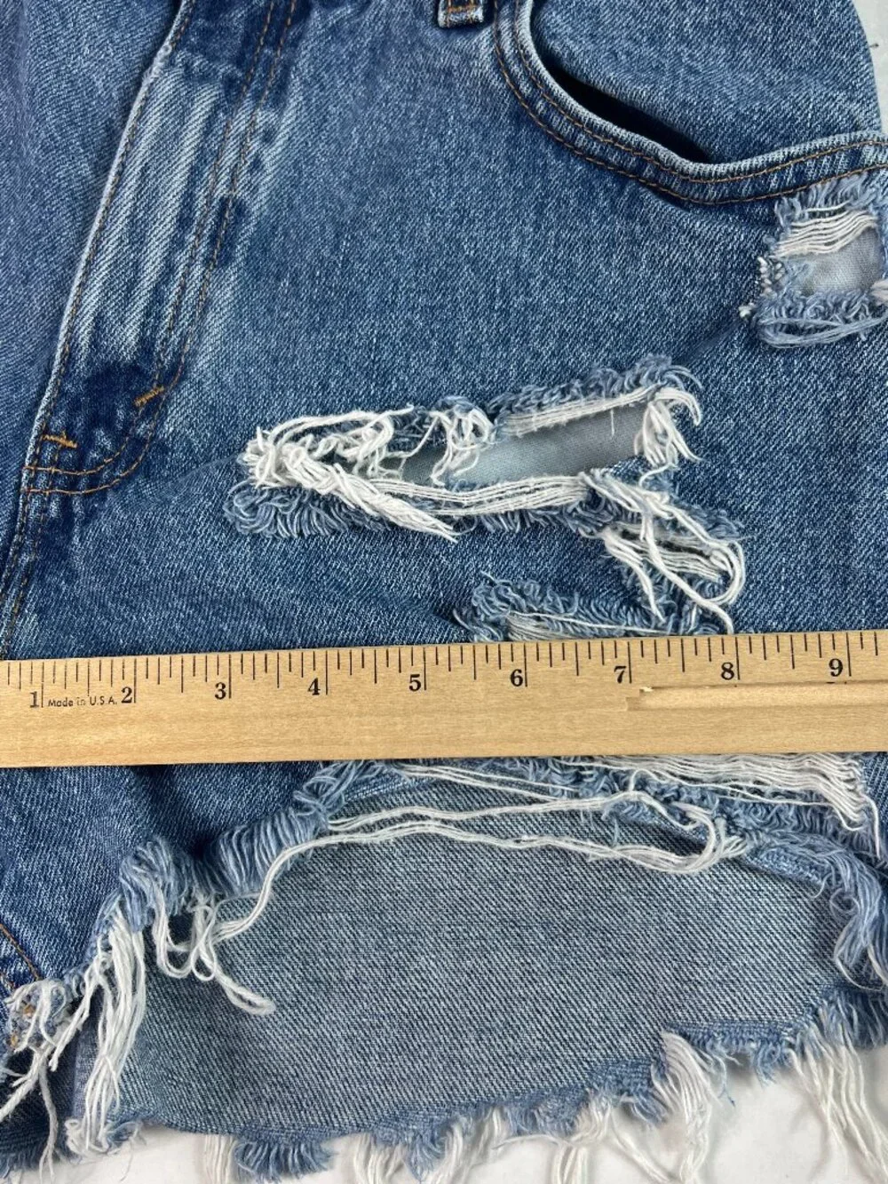 Y2K Levi's Jean Shorts Women 27* High Rise Blue Distressed Jorts USA Made Tag 10